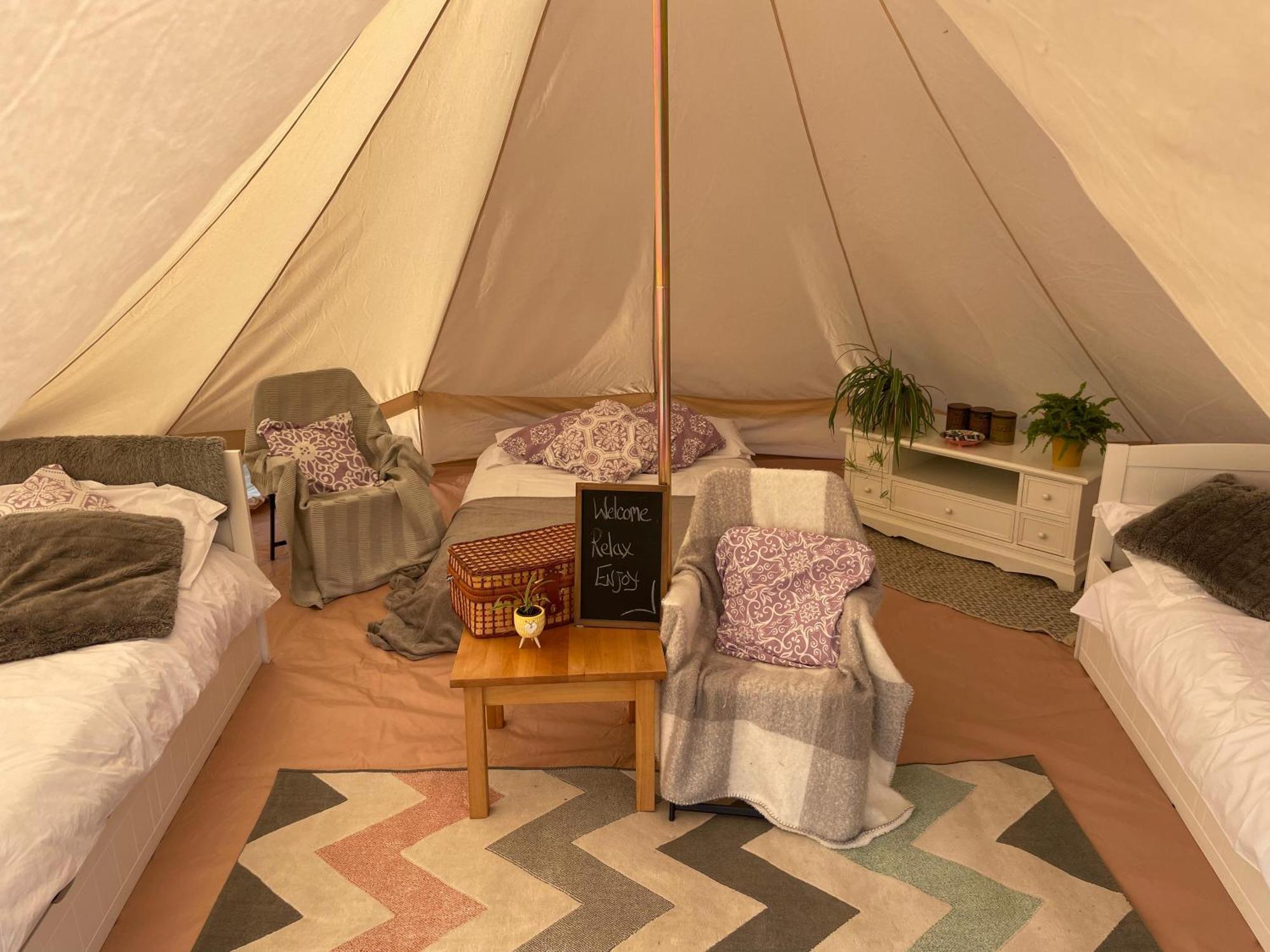 Trevena Cross Glamping & Camping Helston Esterno foto