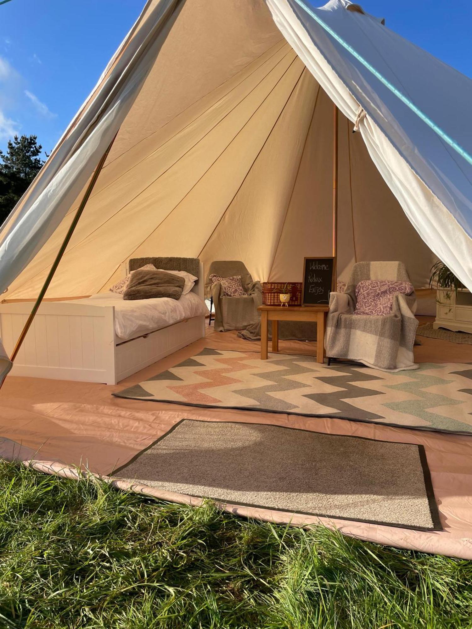 Trevena Cross Glamping & Camping Helston Esterno foto