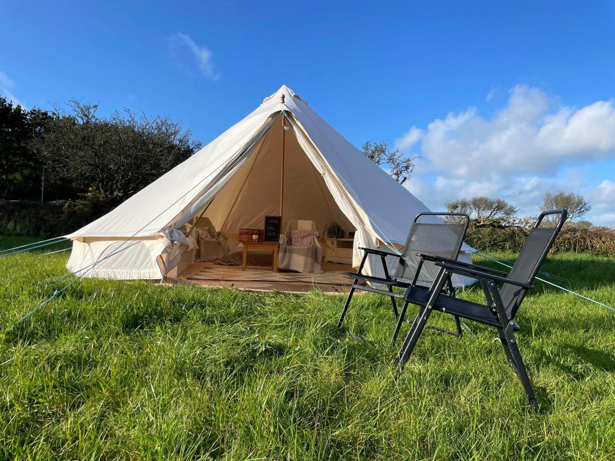 Trevena Cross Glamping & Camping Helston Esterno foto