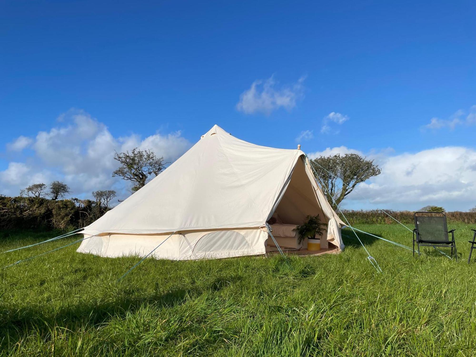 Trevena Cross Glamping & Camping Helston Esterno foto