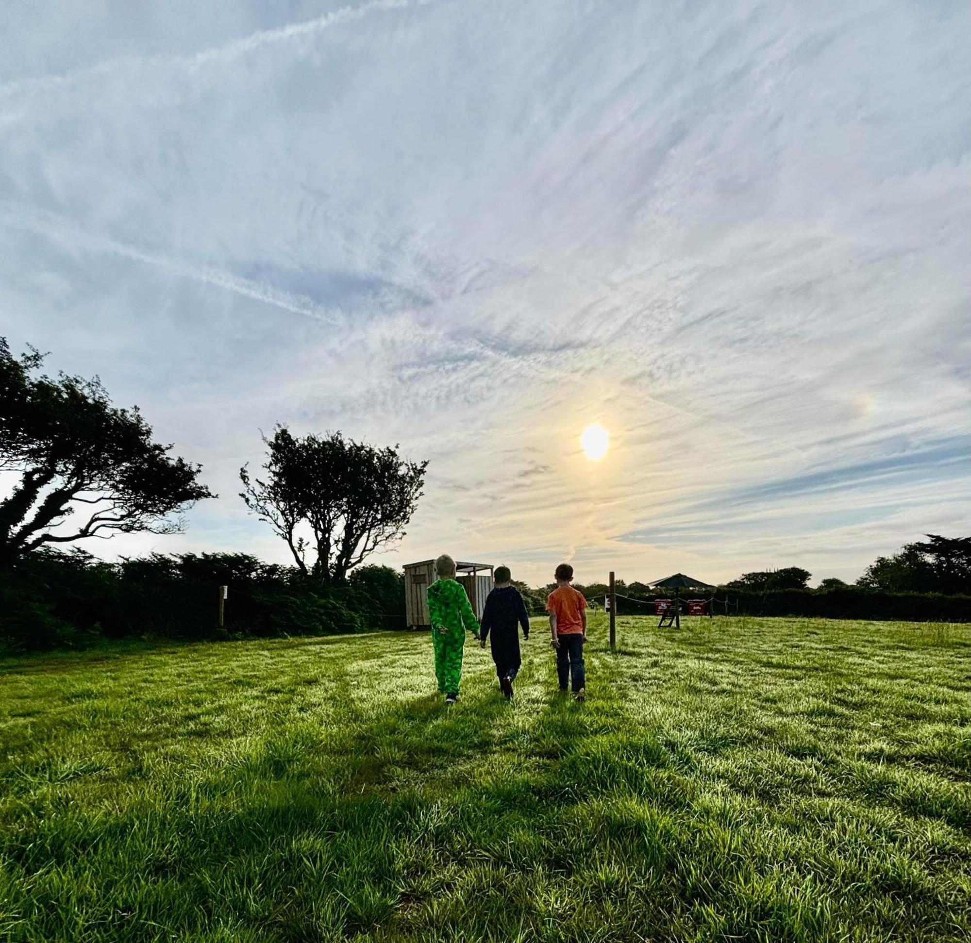 Trevena Cross Glamping & Camping Helston Esterno foto