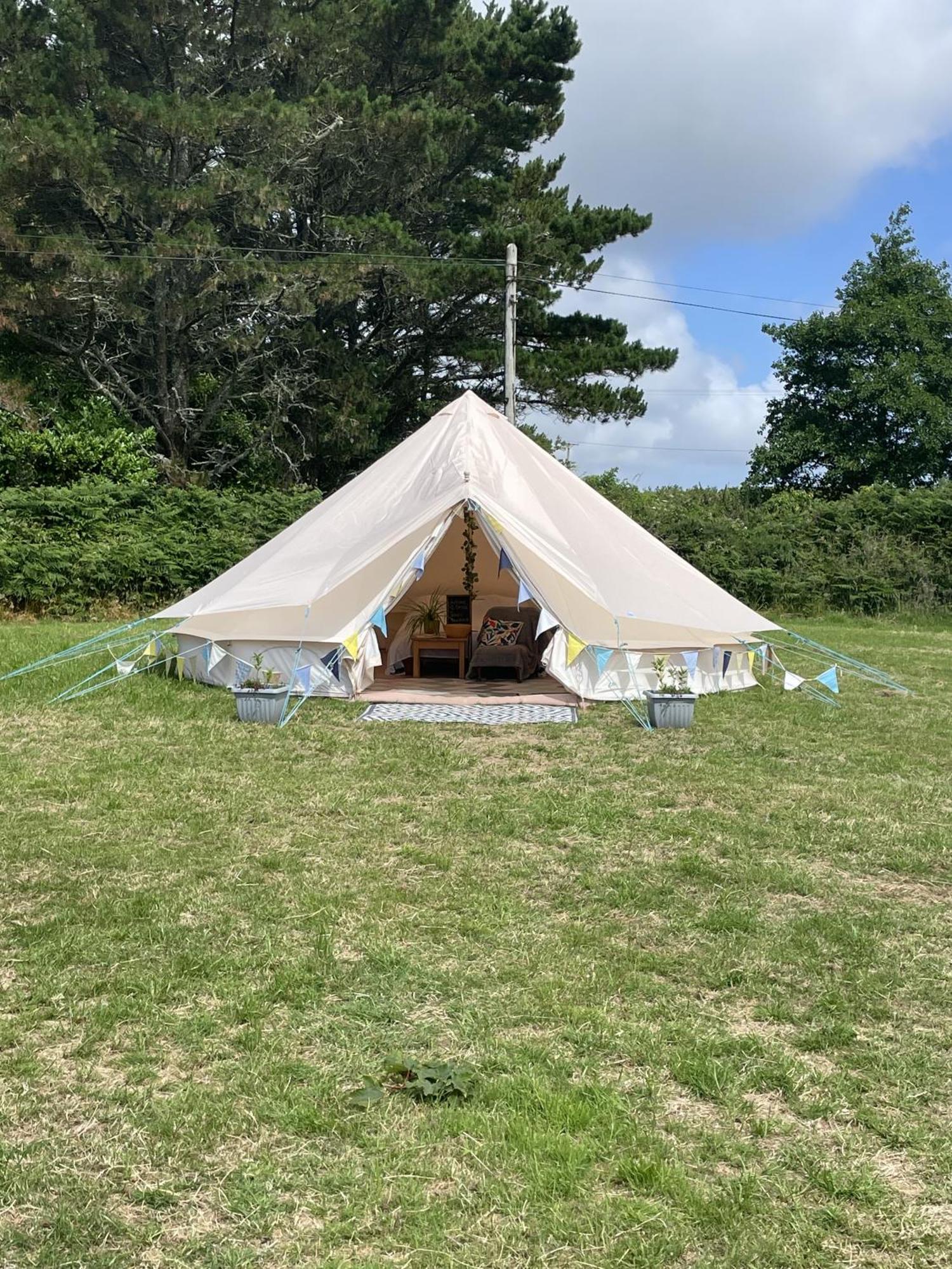 Trevena Cross Glamping & Camping Helston Esterno foto